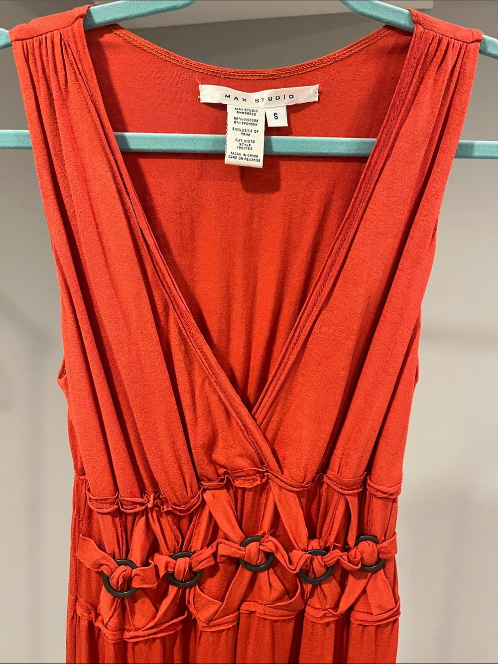 Max Studio Orange-Red Knot-Waist Sleeveless Midi Dress - Picture 2 of 3